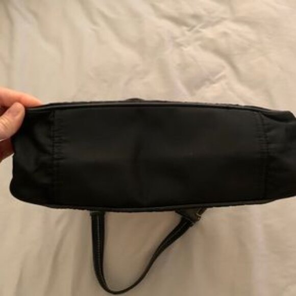 Prada tessuto nylon bag. - Picture 3 of 4